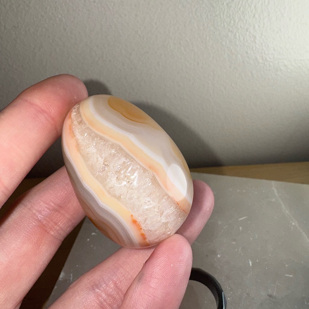 Polished Agate Palm Stone - Cream & Peach Tones